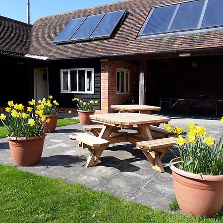 Doddington  Palace Farm Courtyard And Granary Rooms מראה חיצוני תמונה