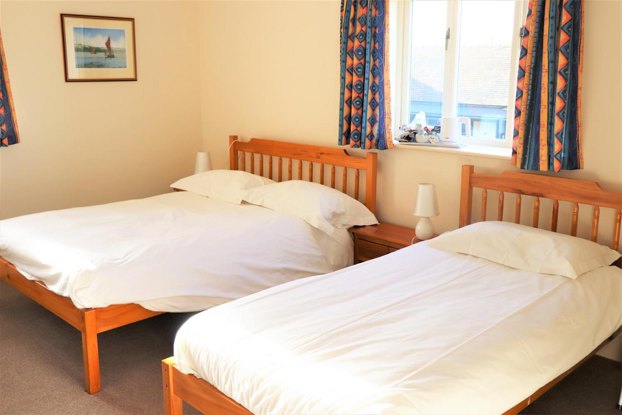 Doddington  Palace Farm Courtyard And Granary Rooms מראה חיצוני תמונה